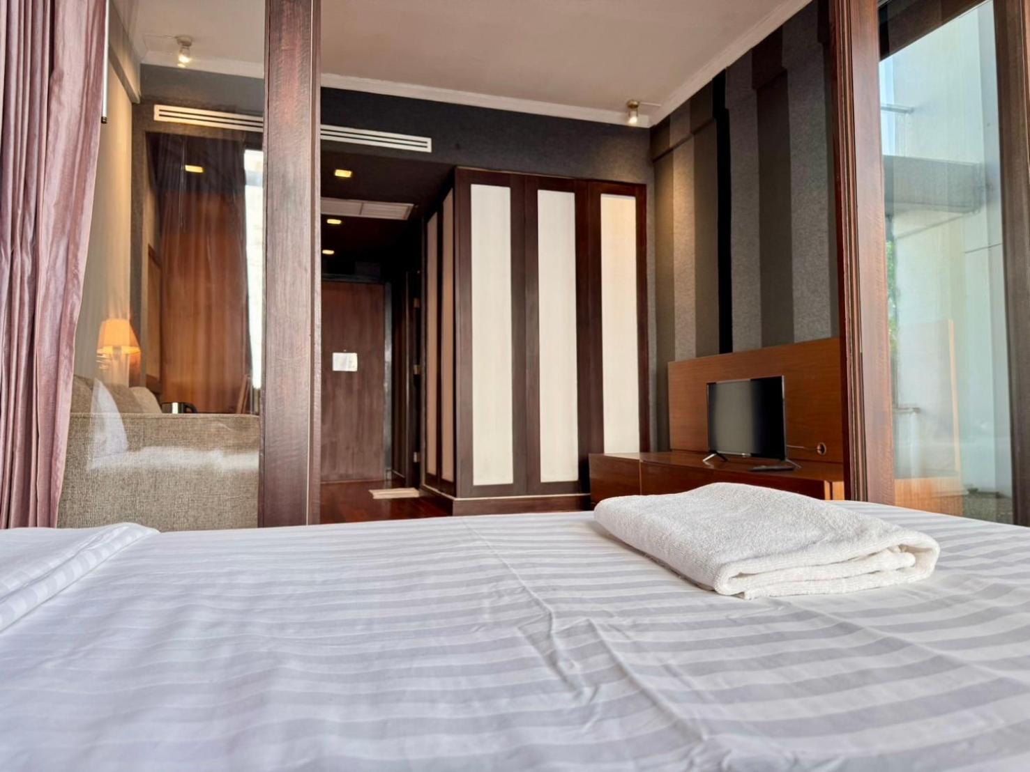 Wish Inn Silom - วิช อินน์ สีลม X Bangkok Exteriör bild